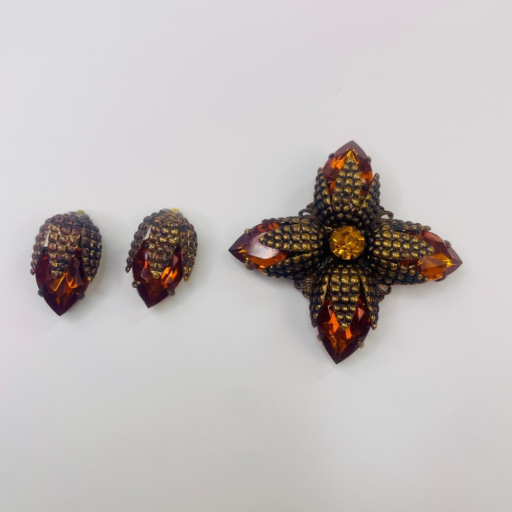 Vintage Germany Brooch Earring Set Amber Topaz Molded Art Glass‎ Textured Metal